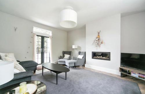 Conwy House | Gweryl Lodge