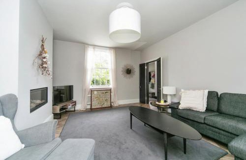 Conwy House | Gweryl Lodge