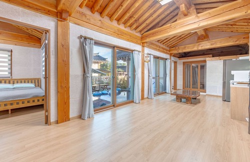 Gyeongju House | Gyeongju Adamwon Hanok Dokchae Pension