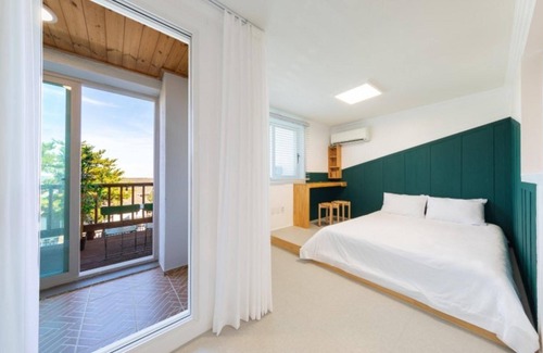 Gyeongju House | Gyeongju Insta SPA Pension