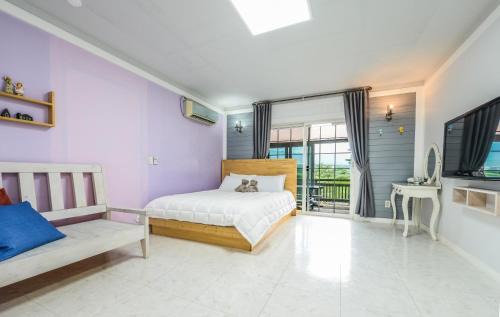 Gyeongju House | Gyeongju Magic Castle Pension Pets Friendly