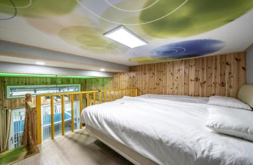 Gyeongju House | Gyeongju SoraedangA Pension
