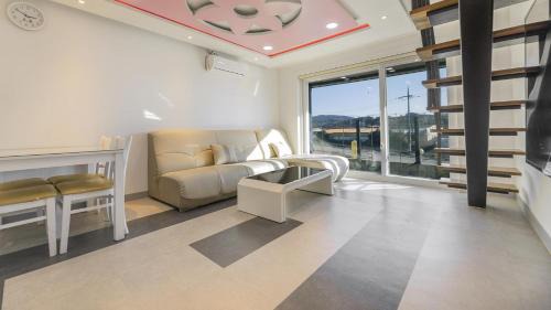 Gyeongju House | Gyeongju The One Pension