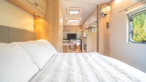 Gyeongju House | gyeongju yongcheonsu caravan