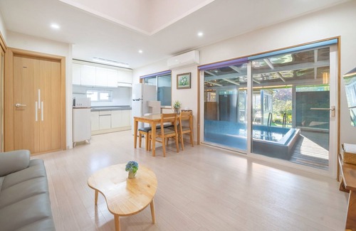 Gyeongju House | Gyepngju Camino Pool Villa