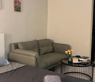 Quan Hoa Apartment | Hóng Homestay - 58 Nguyễn Khánh Toàn