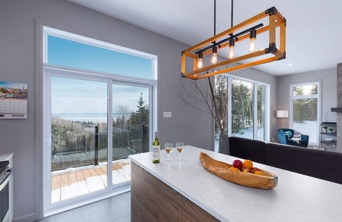 Saint-Joseph-de-la-Rive Ski Chalet | Hôtel à la maison - Le Refuge Nordique, vue et spa