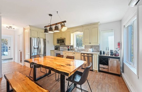 Saint Come Ski Chalet | Hôtel à la maison - Le Polaire au bord de l'eau