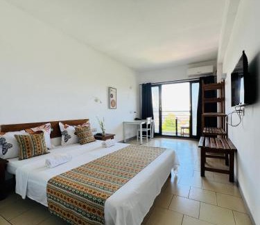 Madirokely Hotel | Hôtel Ambatoloaka