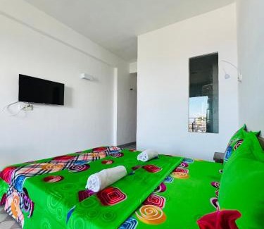 Madirokely Hotel | Hôtel Ambatoloaka