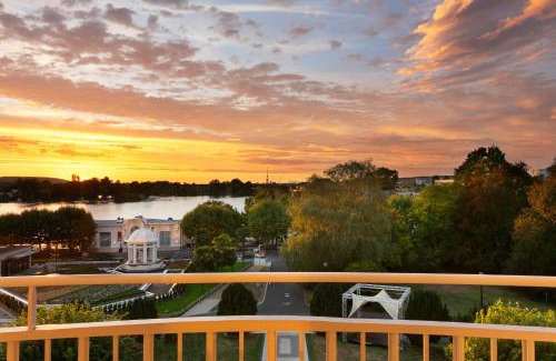 Enghien-les-Bains Hotel | Hôtel Barrière le Grand Hôtel Enghien-les-Bains