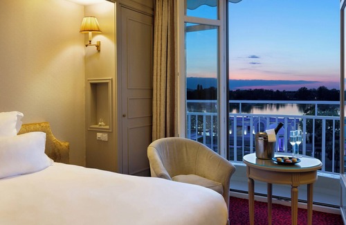 Enghien-les-Bains Hotel | Hôtel Barrière Le Grand Hôtel