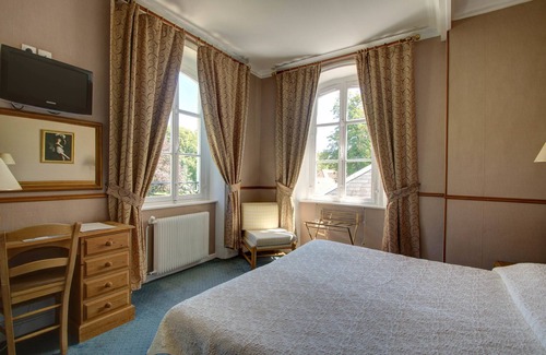 Hesdin-l'Abbe Hotel | Hôtel Château Cléry