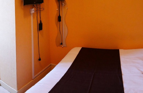 Pontacq Hotel | Hôtel du Commerce