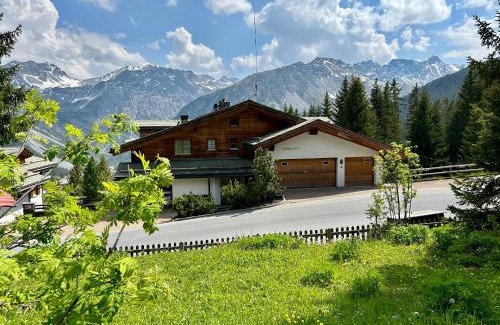 Arosa Apartment | Höhwald - Maranerhang