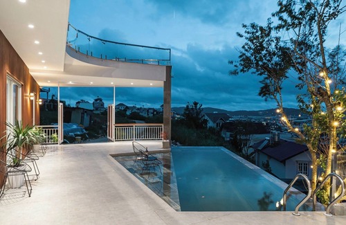 Da Lat Villa | Hồ Bơi Vô Cực- View đồi núi- Tối đa 36 khách