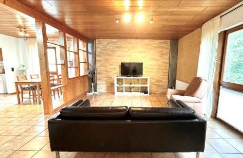 Sindelfingen Apartment | H&H Home - Quite and Cosy Apartment near Park and City in Sindelfingen