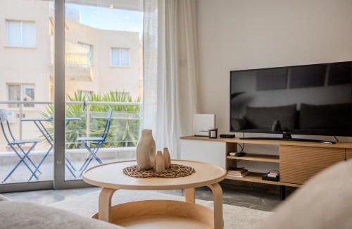 Paphos Apartment | H&O Sea Breeze Boutique