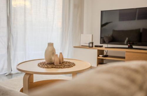 Paphos Apartment | H&O Sea Breeze Boutique