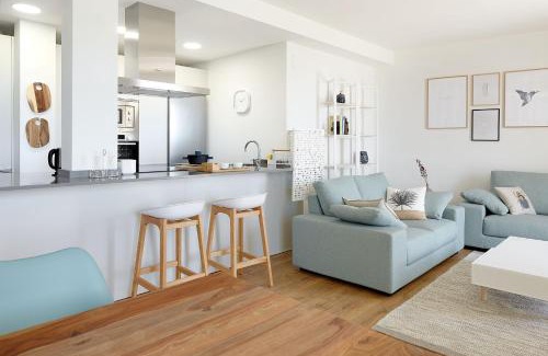 Hondarribia Historic Center Apartment | H SUITE3B by Smiling Rentals