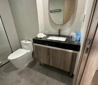 Hoai Duc Apartment | H-Vista Suites - The Wisteria