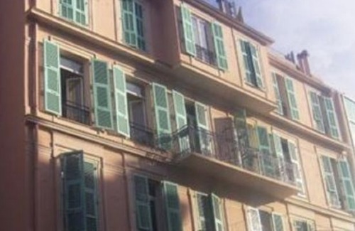 Jean-Medecin Hotel | H33 Hôtel
