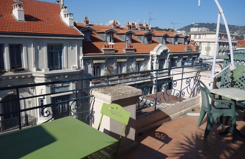 Jean-Medecin Hotel | H33 Hôtel