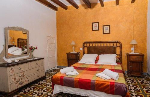 Cervera del Maestrat Apartment | Habitour - Casa la Cenia