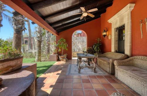 San Jose del Cabo House | Hacienda Tropical - Oasis of History and Nature