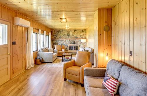 Hackensack House | Hackensack Waterfront Retreat on Tenmile Lake