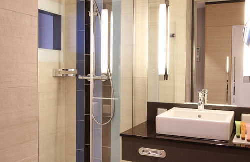 Heiligenhafen Hotel | Hafenhotel Meereszeiten