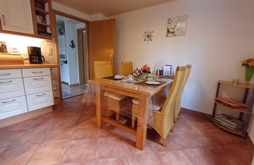 Emden House | Hajna - Jenny´s Ferienhaus - Ferienhaus, Dusche und Bad, WC, 3 Schlafräume