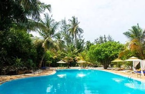 Paje Bed & Breakfast | Hakuna Majiwe Beach Double -with Garden view