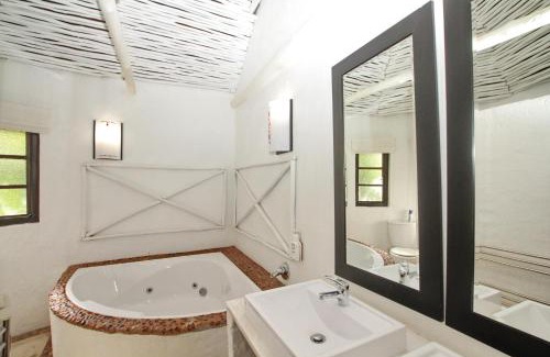 Muldersdrift Hotel | Hakunamatata Lodge & Health Spa