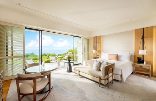 Nakama Hotel | Halekulani Okinawa
