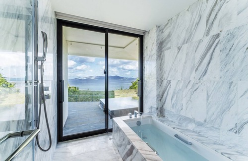 Nakama Hotel | Halekulani Okinawa