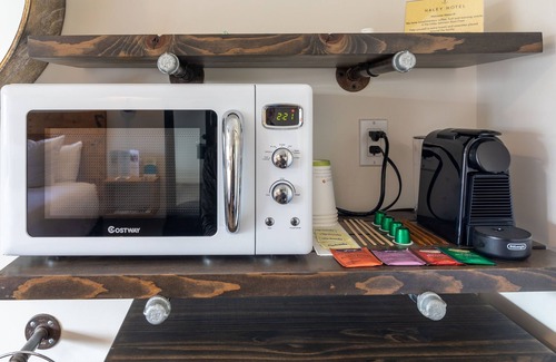 Lower State Hotel | Haley Hotel