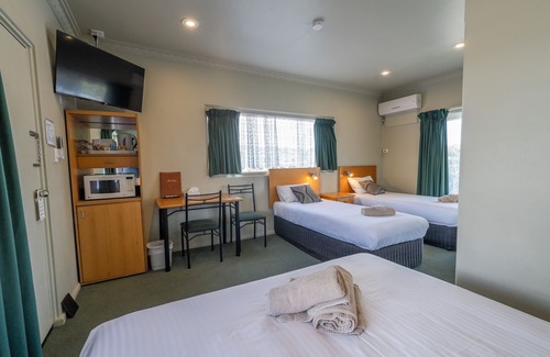 Eden Hotel | Halfway Motel, Eden