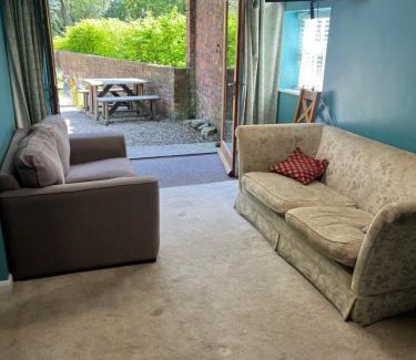 Tadcaster House | Hall Cottage, Wighill near York and Leeds