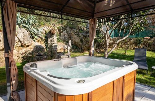 Murles House | Halloween Ô Jacuzzi du Mazet