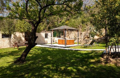 Murles House | Halloween Ô Jacuzzi du Mazet
