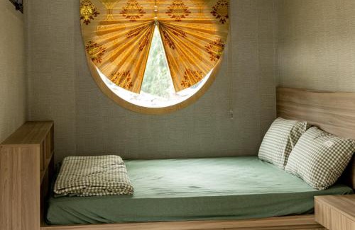 Cao Phong Hotel | Halo Retreat