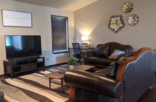 Catoosa House | Halona House: Walking distance to Hard Rock Casino!