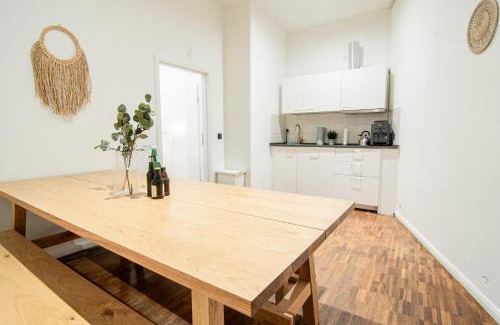 Barmbek-Sued Apartment | Hamburg - 2 Bedrooms for up to 11 guests