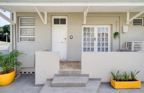 Windermere Apartment | Hampton Collection - Contemporary 3 Sleeper Apartment with Pool