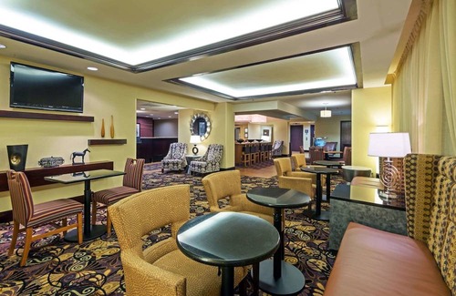 Highlands - Perkins Hotel | Hampton Inn I-10 & College Drive