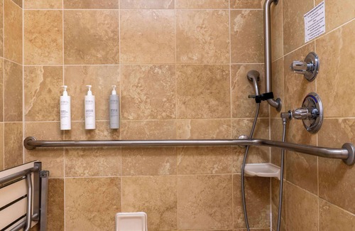 Elkhorn Hotel | Hampton Inn Elkhorn Lake Geneva Area