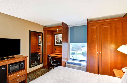 Hendersonville Hotel | Hampton Inn Hendersonville