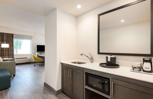 Midtown Hotel | Hampton Inn & Suites Miami Wynwood Design District