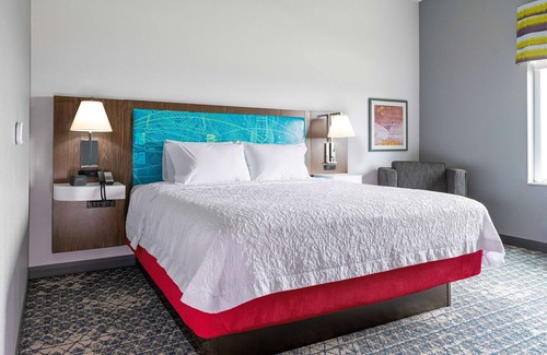 New Stanton Hotel | Hampton Inn & Suites Pittsburgh New Stanton